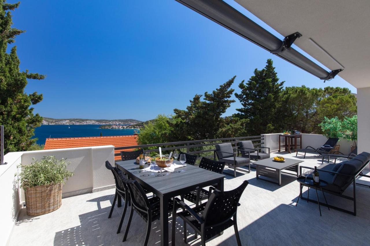 The Grande - Huge Terrace - Amazing Sea Views - Tastefully Furnished - Access To Rooftop Terrace And Gym - Hillside Apartments Rogoznica Rogoznica  Exterior foto